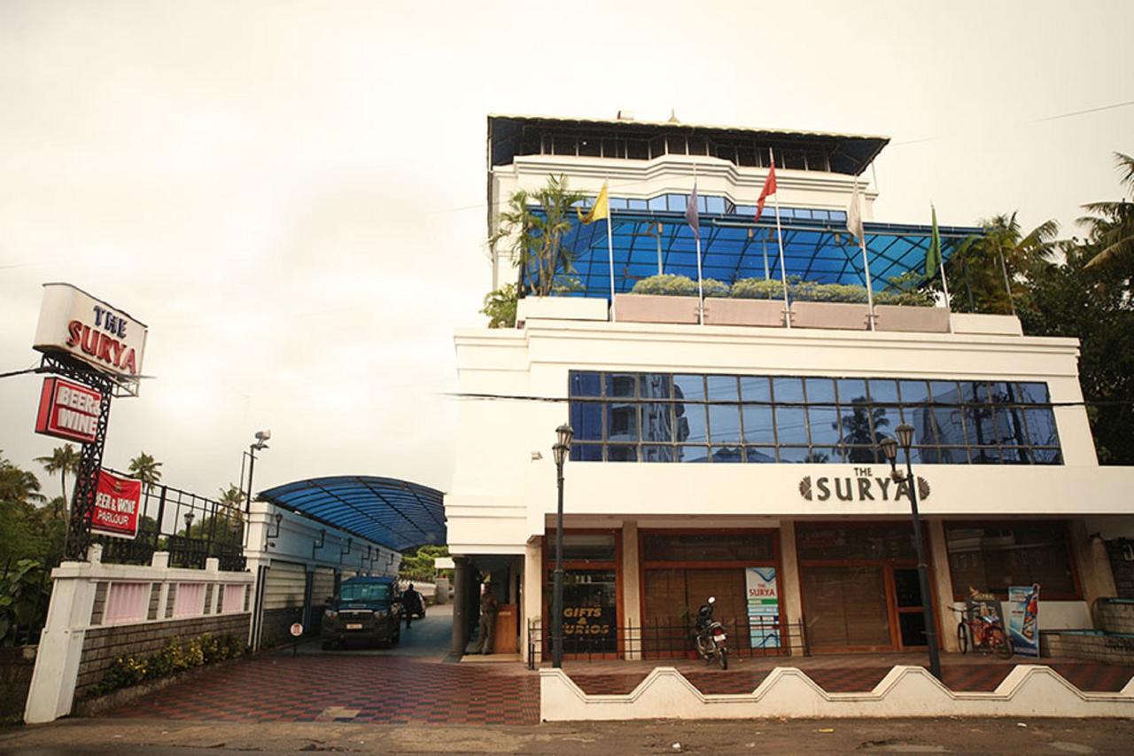 Hotel The Surya, Cochin Angamaly Exterior foto